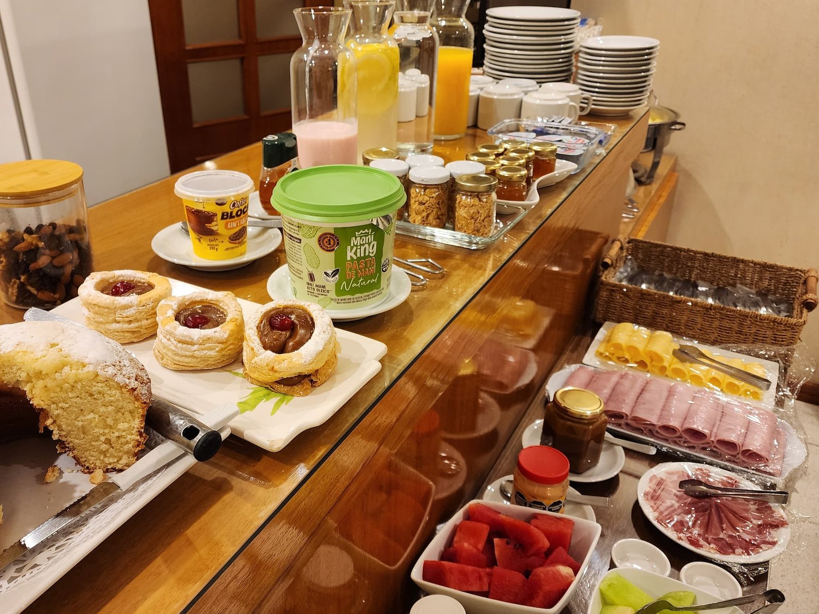 Desayuno auto servicio del Hotel Piero